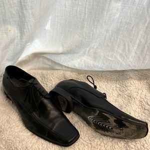 Kenneth Cole dress shoes